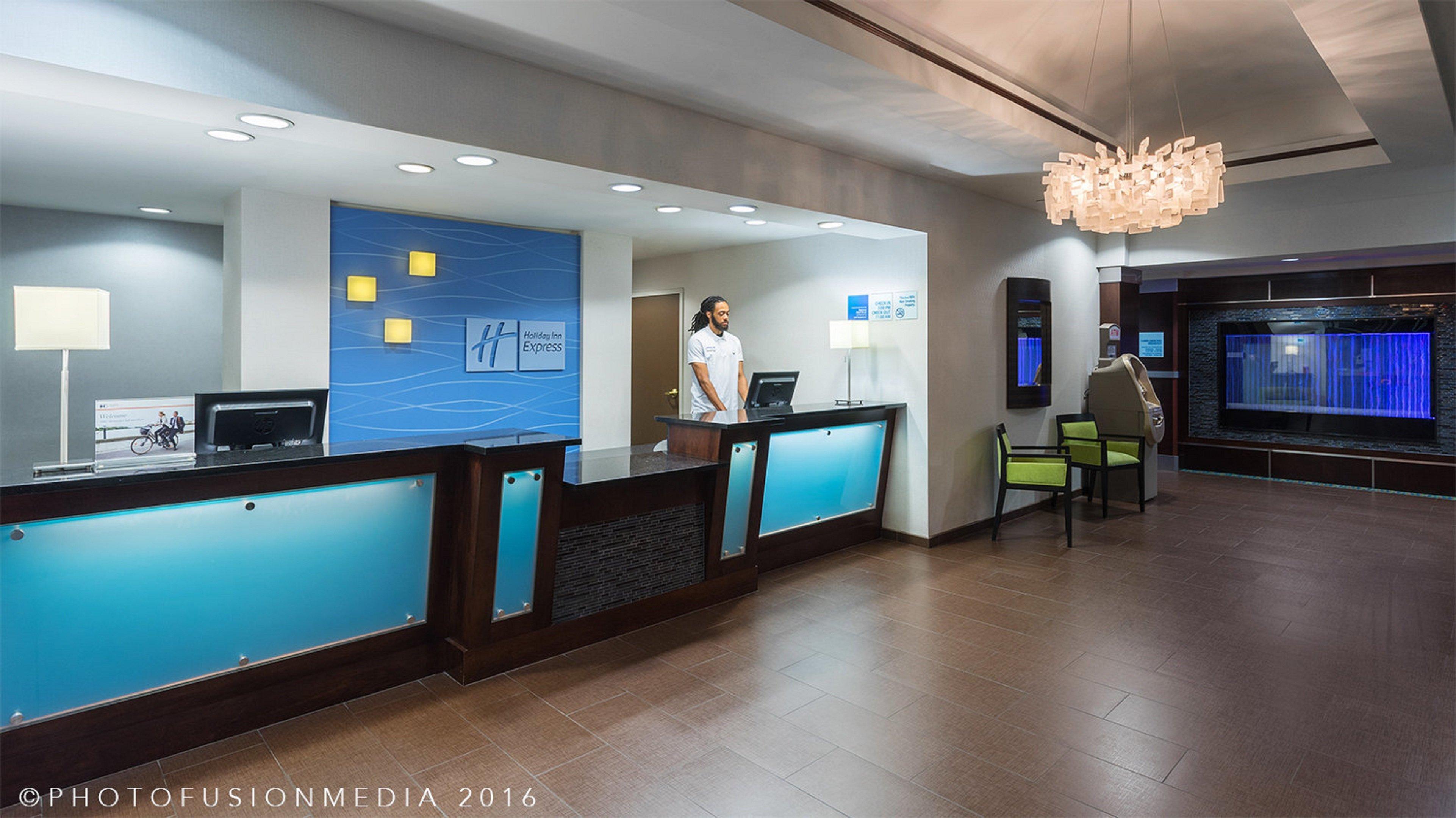 Holiday Inn Express And Suites Stroudsburg-Poconos By Ihg Exterior photo